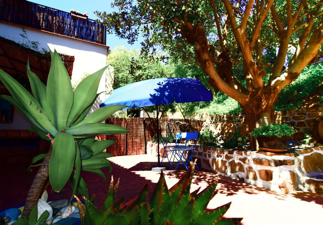 Hotel Cortijo De Salia Alcaucín Екстериор снимка