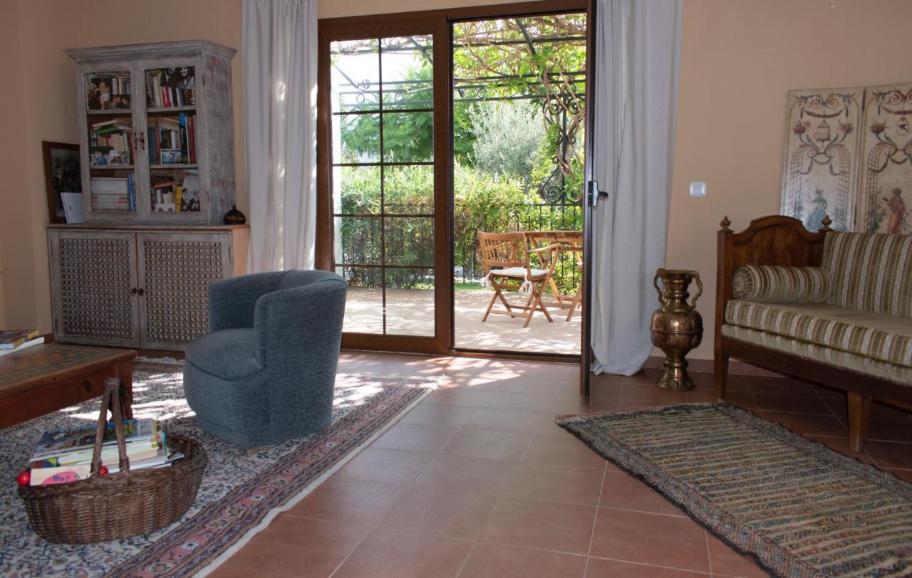 Hotel Cortijo De Salia Alcaucín Екстериор снимка