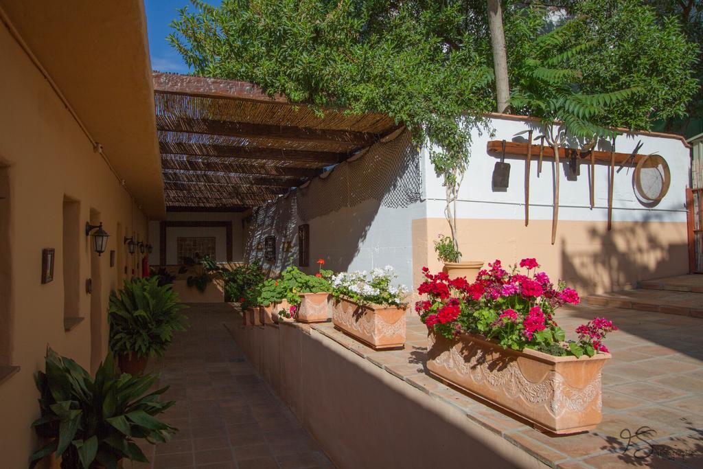 Hotel Cortijo De Salia Alcaucín Екстериор снимка