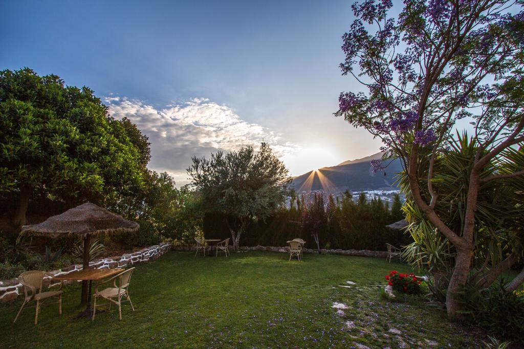 Hotel Cortijo De Salia Alcaucín Екстериор снимка
