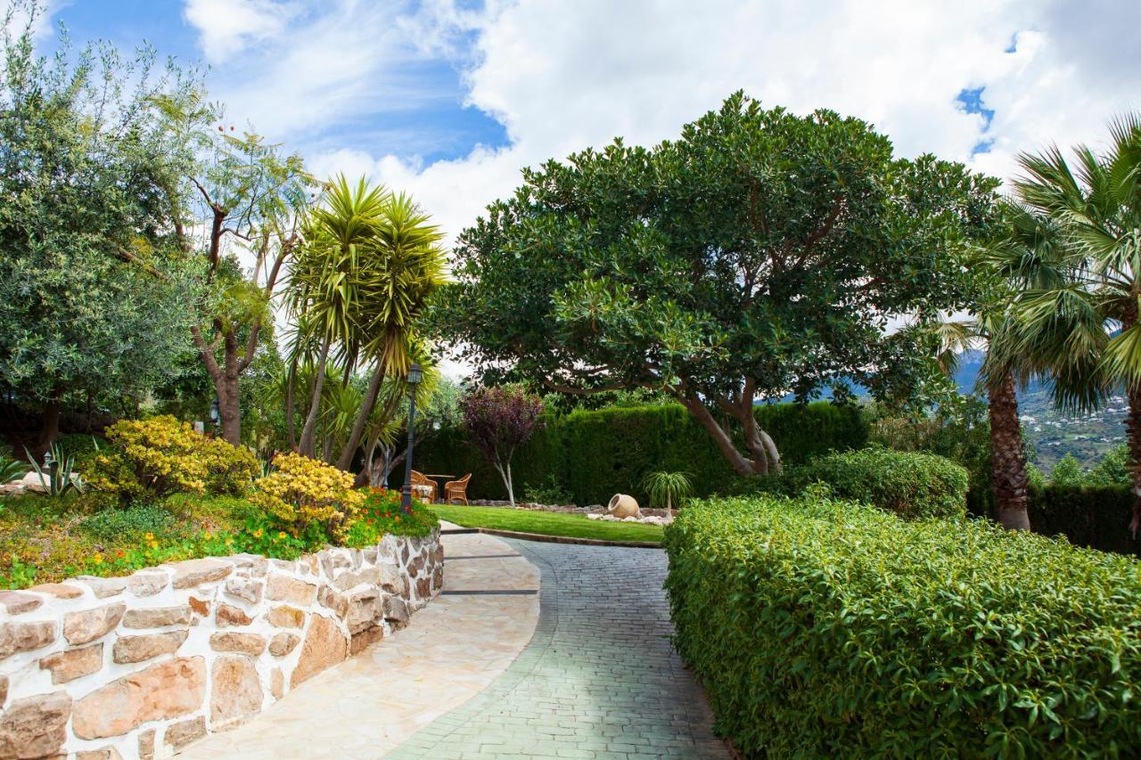 Hotel Cortijo De Salia Alcaucín Екстериор снимка
