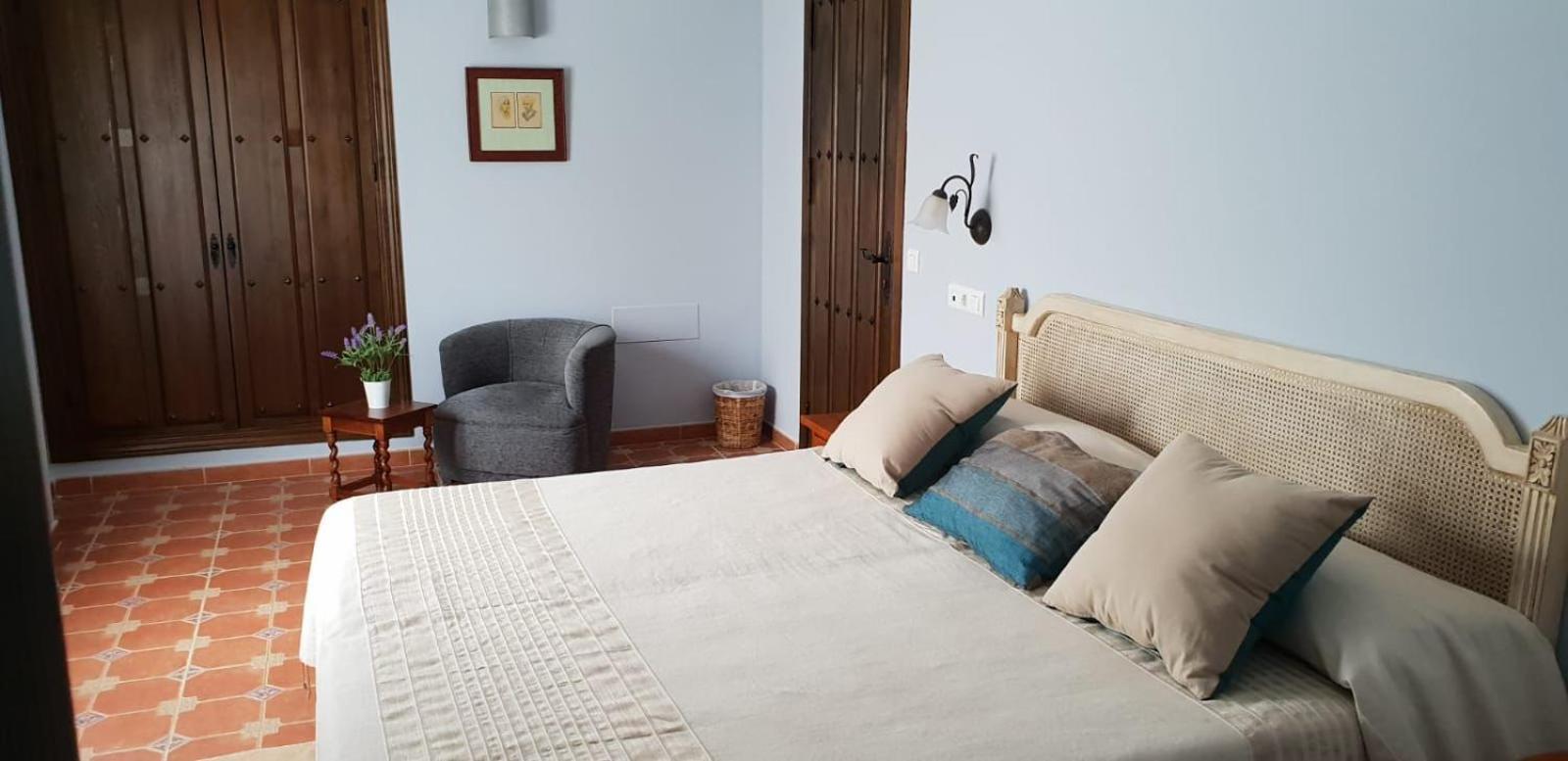 Hotel Cortijo De Salia Alcaucín Стая снимка