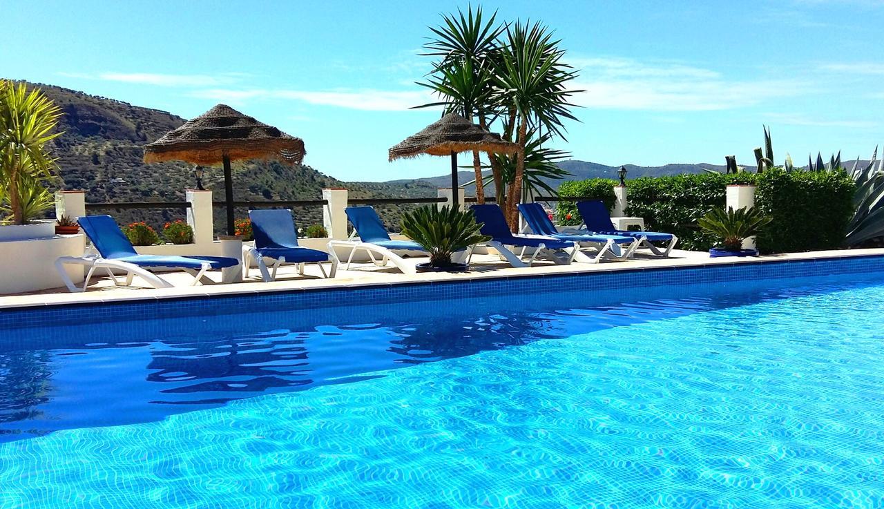 Hotel Cortijo De Salia Alcaucín Екстериор снимка