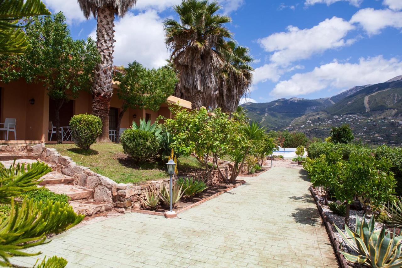 Hotel Cortijo De Salia Alcaucín Екстериор снимка