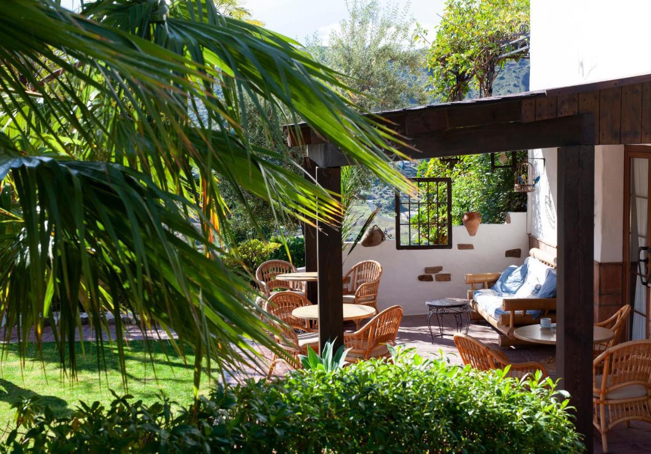 Hotel Cortijo De Salia Alcaucín Екстериор снимка